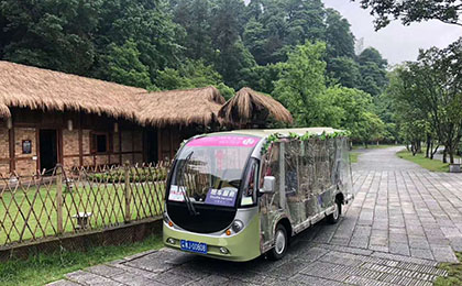 電動觀光車和內(nèi)燃觀光車對比哪個更好呢？